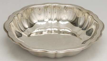 Chippendale (Silverplate, 1919, Hollowwaree) 7" Round Bowl