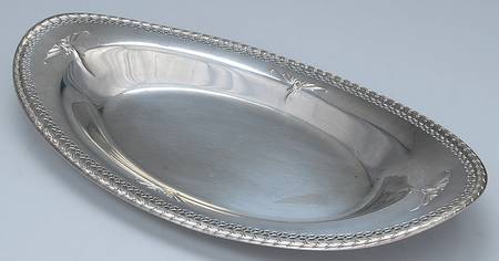 Fantasy (Silverplate, 1941, Hollowware) 13" Bread Tray