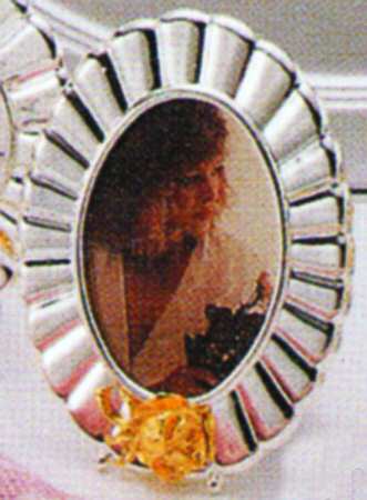 Golden Damask Rose (Stainless, Gold Accent, Hl Oval Picture Frame