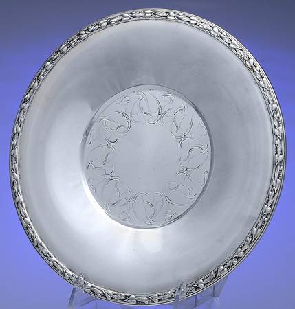 Meadowbrook (Silverplate, 1936, Hollowware) 10" Sandwich Plate