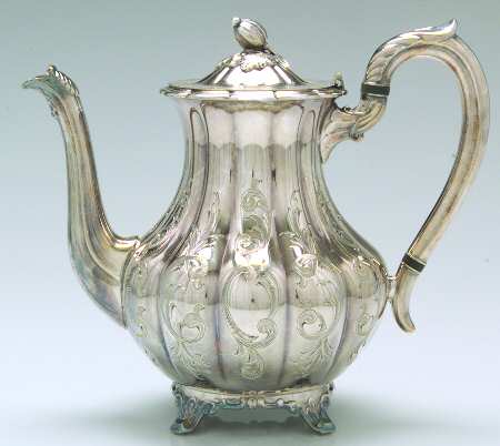 Melon-Hand Chased (Silverplate, Hollowware) by Oneida Silver