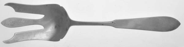 Pointed Antique (Sterling, 1956) Solid Salad Serving Fork