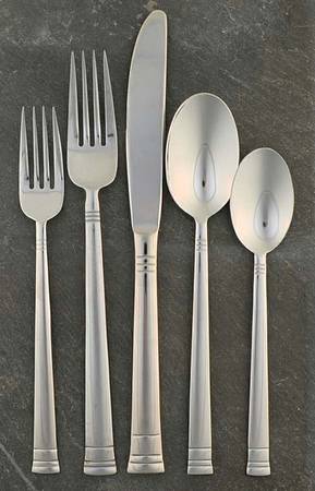 Sunnybrook (Stainless) 5 Piece Place Setting