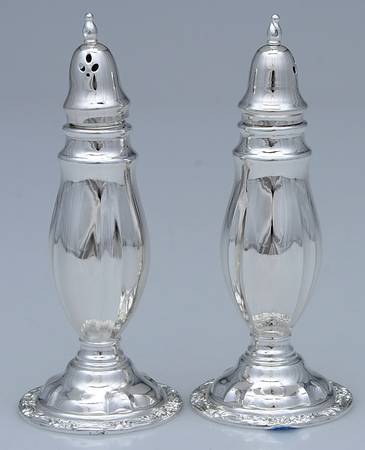 Countess (Silverplate, Hollowware) Salt & Pepper Set