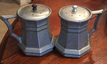 Cambridge Colonial-Pewter Hollowware Smooth Salt and Pepper Set