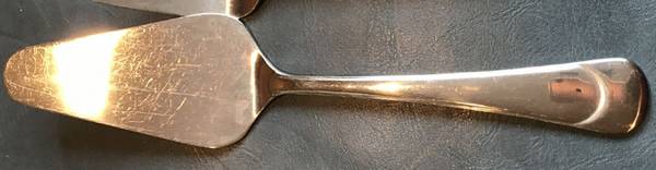 Arc (Stainless, Glossy Finish) Pierced All Stainless Pie Server
