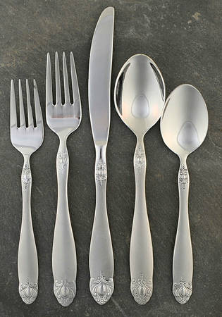 Brooch (Stainless) 5 Piece Place Setting