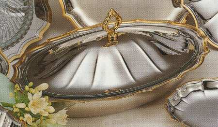 Golden Royal Chippendale (Stnl, GoldAccent, Hllwr) 2 Qt Oval Covered Casserole