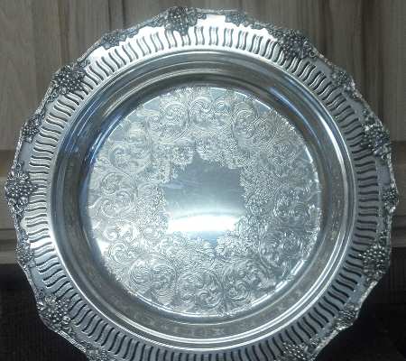 Grape (Silverplate, Hollowware) Round Pierced Tray