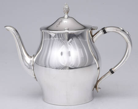 Early American (Silverplate, Hollowware) Teapot
