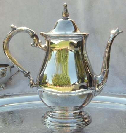 OHS372 (Silverplate, Hollowware) Teapot