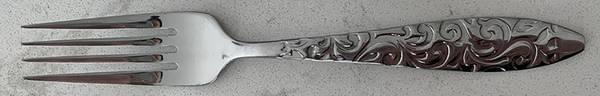 Isadoura (Stainless) by Oneida Silver