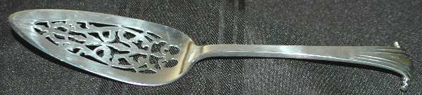 Georgian Scroll (Sterling, 1900) Solid Pierced Pie Server