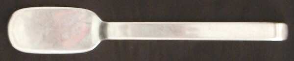 Simplicity (Sterling, 1930) Flat Handle Butter Spreader