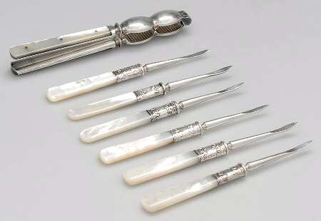 Flatware (Sterling Bolster) 7 Pc Nut Set (6 NUTPP & NCP)