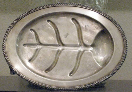 Georgian (Silverplate, Hollowware) Small Plated Meat Platter with Well