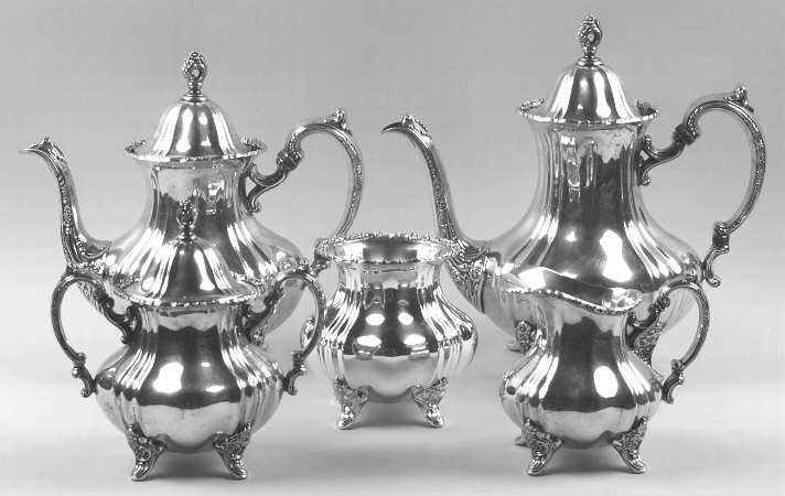 Lancaster Rose (Silverplate, Hollowware) 5-Piece Plated Tea Set (with Waste) by Poole Silver 