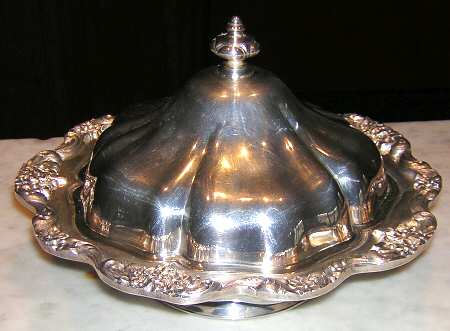 Lancaster Rose (Silverplate, Hollowware) Plated Round Covered Vegetable Bowl
