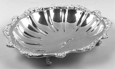 Old English (Silverplate, Hollowware) Medium Plated Footed Shell Bowl