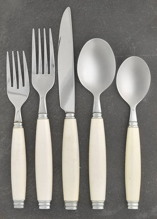Tabletones-White 5 Piece Place Setting