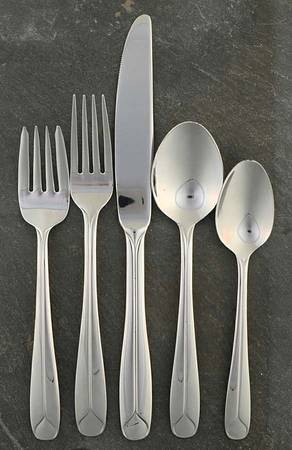 Rosedale 5 Piece Place Setting