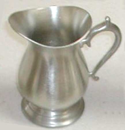 Yorktowne Creamer