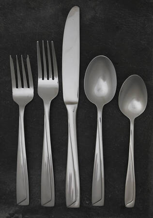 Portrait 5 Piece Place Setting