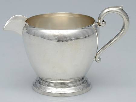 752 (Sterling, Hollowware) Mini Creamer