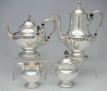 1030 (Silverplate, Hollowware) (4 Piece) Silverplate Tea Set