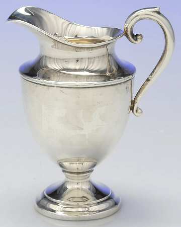 750 (Sterling, Hollowware) Creamer