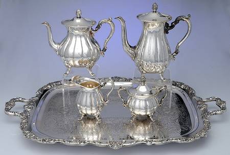 Sevenoaks (Silverplate, Hollowware) 5-Piece Silverplate Tea Set (with Tray)