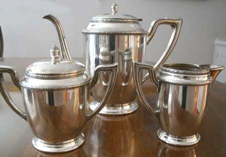 403 (Silverplate, Hollowware) Teapot