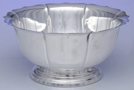 112 (Silverplate, Hollowware) 10" Round Pedestal Bowl