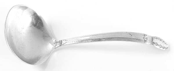 Colonial Classic (Sterling, 1937) Solid Gravy Ladle