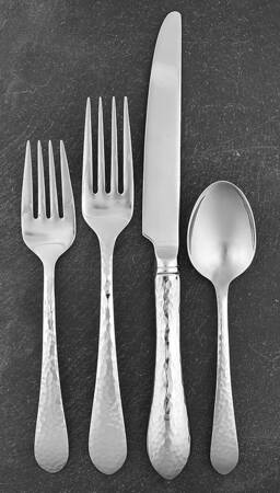 Hammered Antique Glossy (Stainless) 32  Piece Estate Set