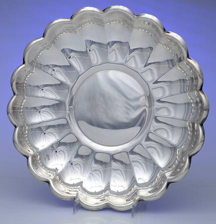 Holiday (Silverplate, Hollowware) 13" Scalloped Serving Bowl