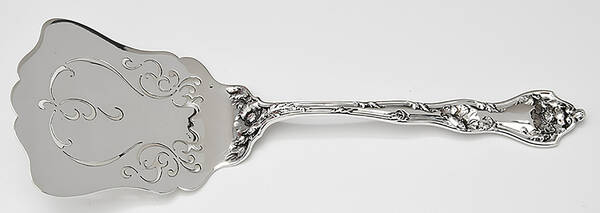 Intaglio (Sterling, 1905, Eagle-R-Lion) Solid Pierced Waffle Server