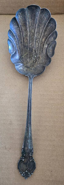 La Comtesse (Sterling, 1897) Solid Salad Serving Spoon