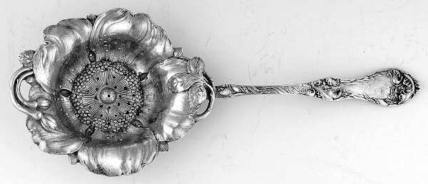 Les Cinq Fleurs (Sterling, 1900, No Monos) Solid Individual Overcup Tea Strainer