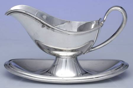 Silverplate Hollowware Plated Gravy Boat with Attached Underplate