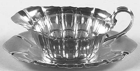 5701 (Silverplate, Hollowware) Plated Gravy Boat & Underplate