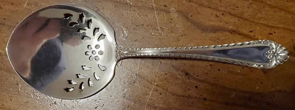 Old London (Silverplate) Solid Pierced Waffle Server