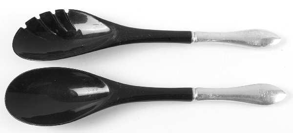 Pointed Antique (Sterling, 1895) Plastic Bowl 2-Piece Salad Set