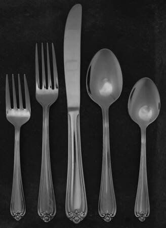 Rosebud (Stainless) 5 Piece Place Setting