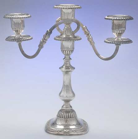 Sulgrave Manor (Silverplate, Hollowware) Large 3 Light Candelabra