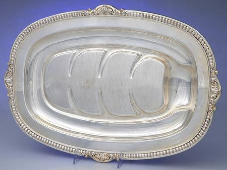 Sulgrave Manor (Silverplate, Hollowware) 18" 4 Toed Meat Platter with Well