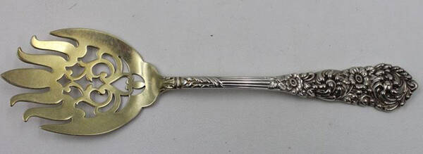 Trajan (Sterling, 1892) Large Cucumber Server