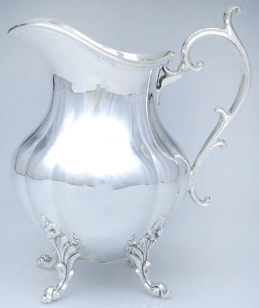 The Winthrop (Plain, Silverplate) Silverplate Water Pitcher