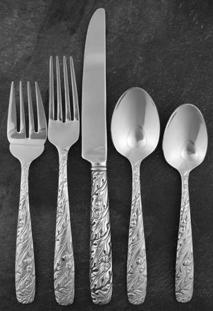 Oakleaf (Stainless) 5 Piece Place Setting