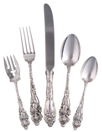 Love Disarmed (Sterling, Newer) 5 Piece Place Size Setting